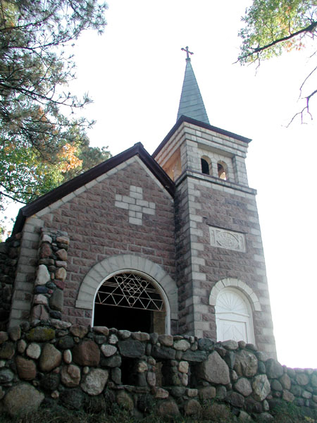 chapel24