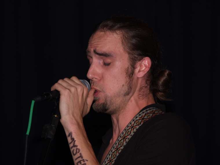 PA093408.jpgw760h570